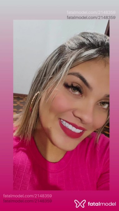 Acompanhante mulher loira (o) de olhos verdes em Pelotas Acompanhante mulher loira (o) de olhos verdes em Pelotas - Suellen Trindade