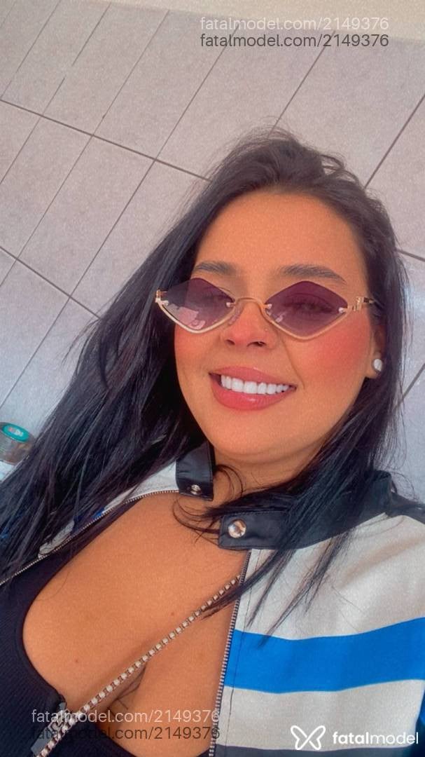 Acompanhante mulher morena (o) de olhos castanhos - Paloma