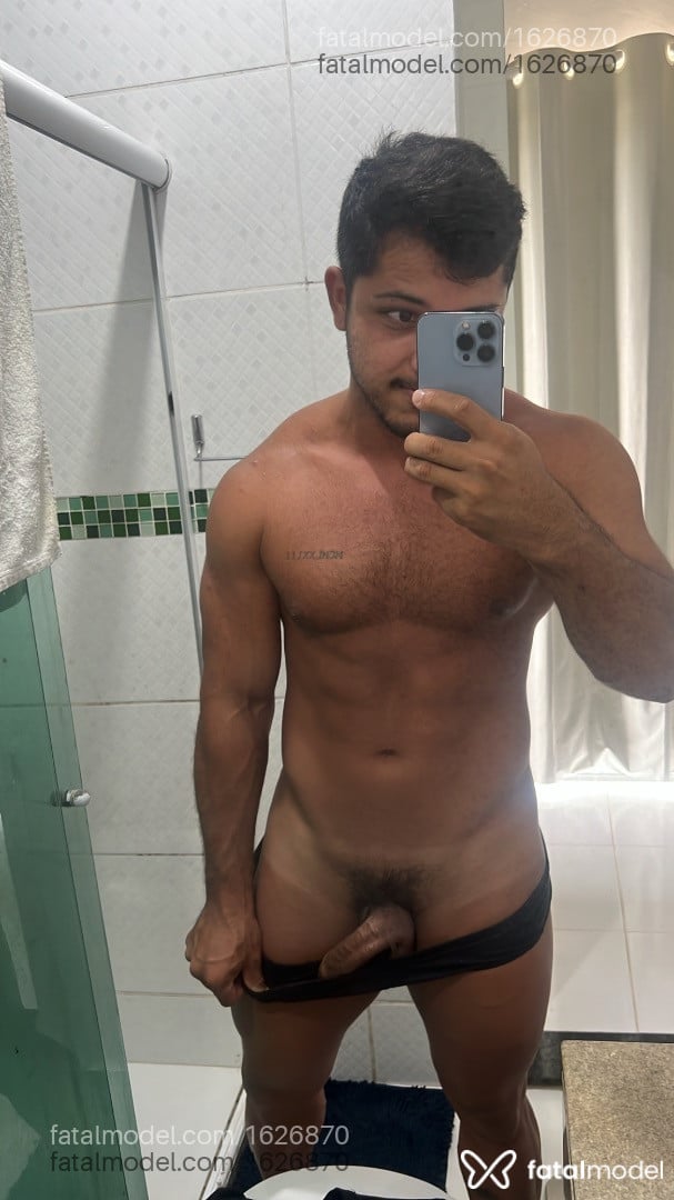Acompanhante homem com cabelo castanho de olhos castanhos em Vila Velha - David Seimtz