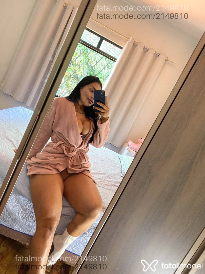 Acompanhante mulher morena (o) de olhos castanhos em Cascavel - Mariah Lira