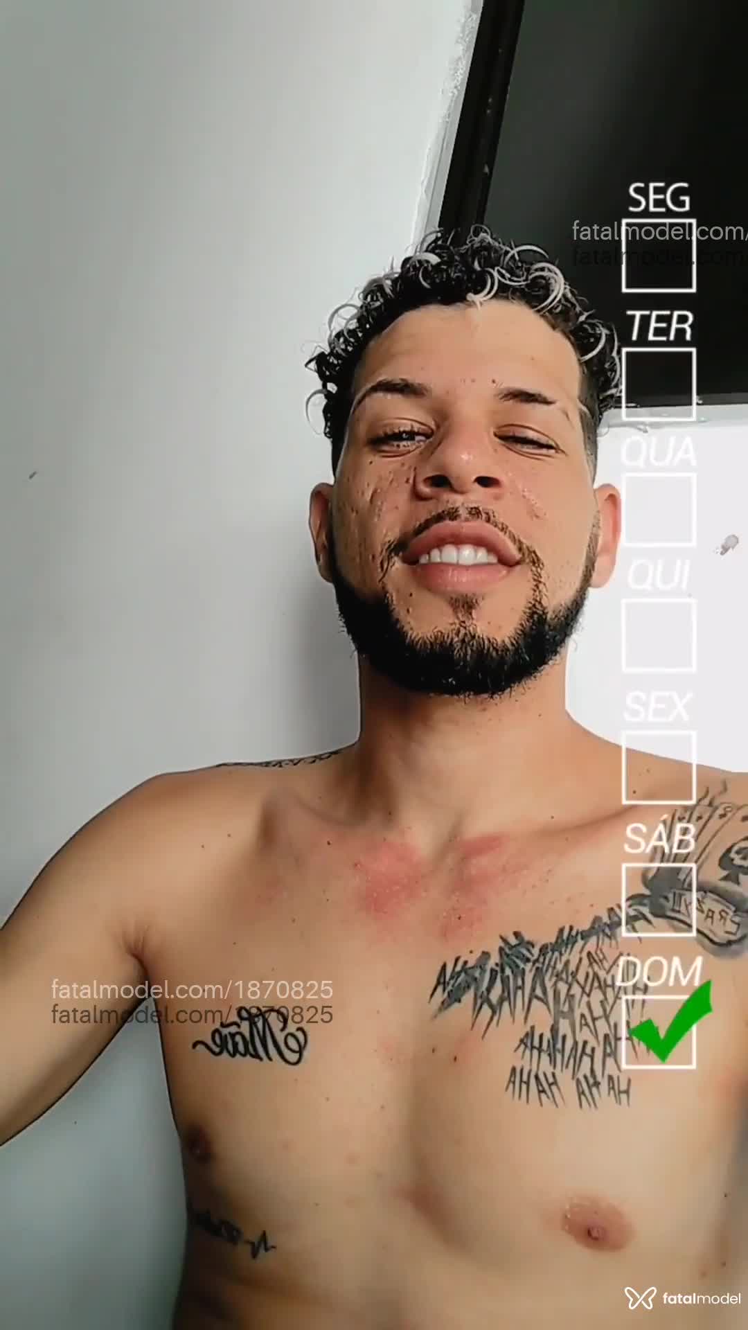 Acompanhante homem com cabelo castanho de olhos mel - Nando Acompanhante homem com cabelo castanho de olhos mel - Nando