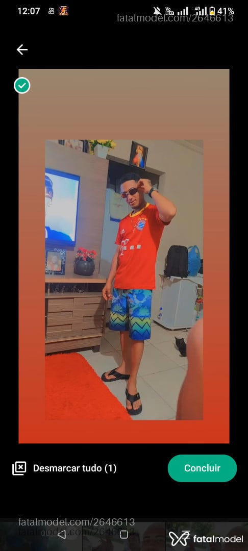 Acompanhante homem com cabelo colorido de olhos castanhos em Petrolina Acompanhante homem com cabelo colorido de olhos castanhos em Petrolina - Thiaguinho