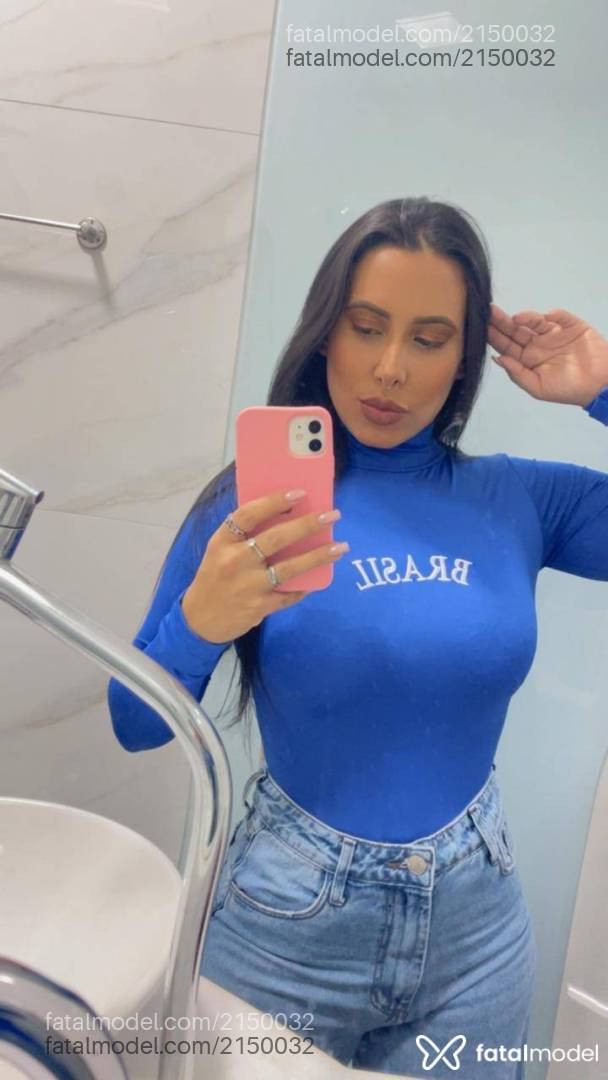 Acompanhante mulher com cabelo castanho de olhos castanhos em Bom Despacho Acompanhante mulher com cabelo castanho de olhos castanhos em Bom Despacho - Agatha