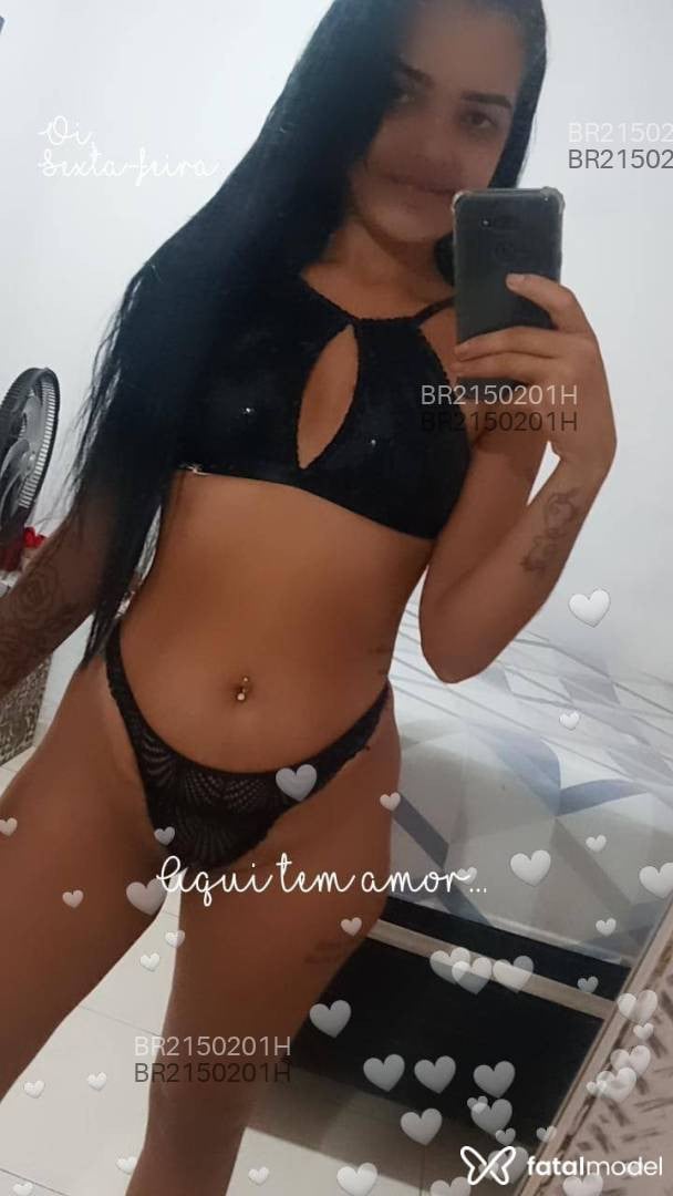 Acompanhante mulher morena (o) de olhos castanhos em Virtual Acompanhante mulher morena (o) de olhos castanhos em Virtual - Gabriella Collaca
