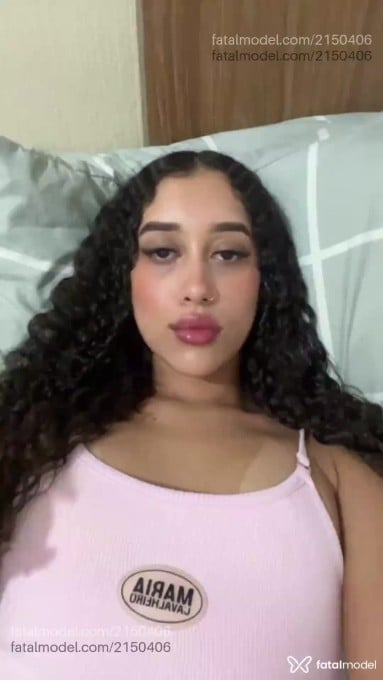 Acompanhante mulher com cabelo castanho de olhos castanhos - Jade