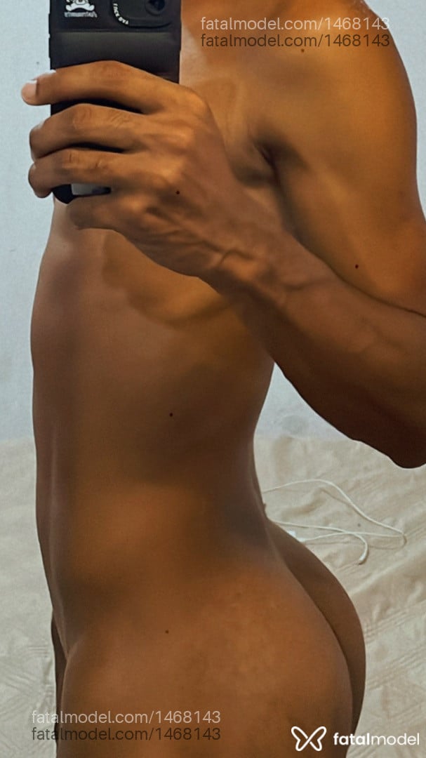 Acompanhante homem morena (o) de olhos pretos em Camaçari Acompanhante homem morena (o) de olhos pretos em Camaçari - Crossdresser