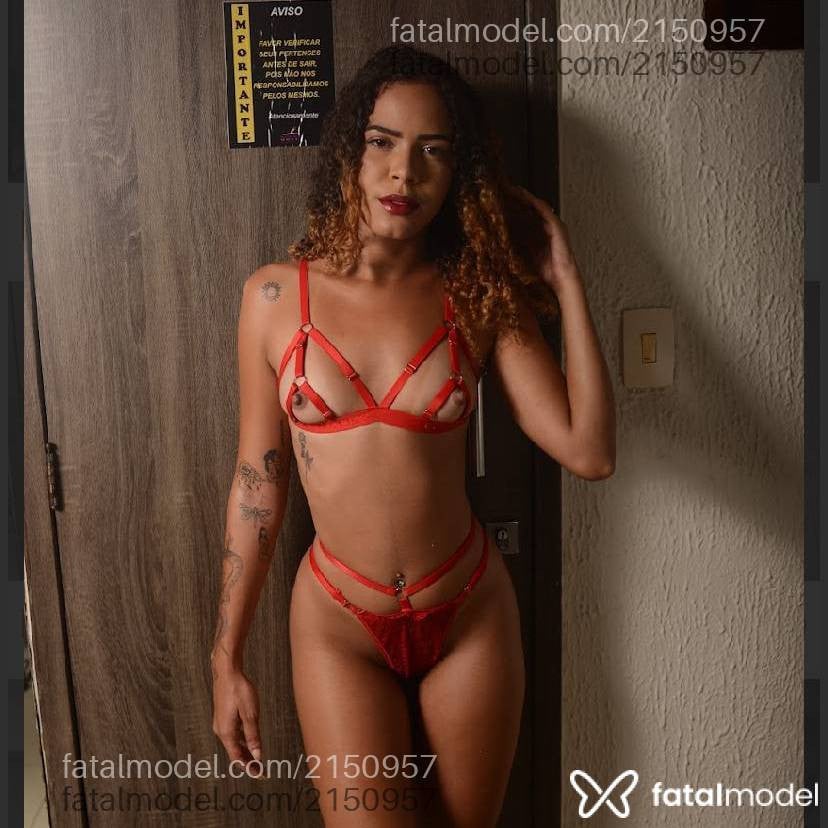 Acompanhante mulher com cabelo castanho de olhos castanhos em Campina Grande - Luísa Garcia