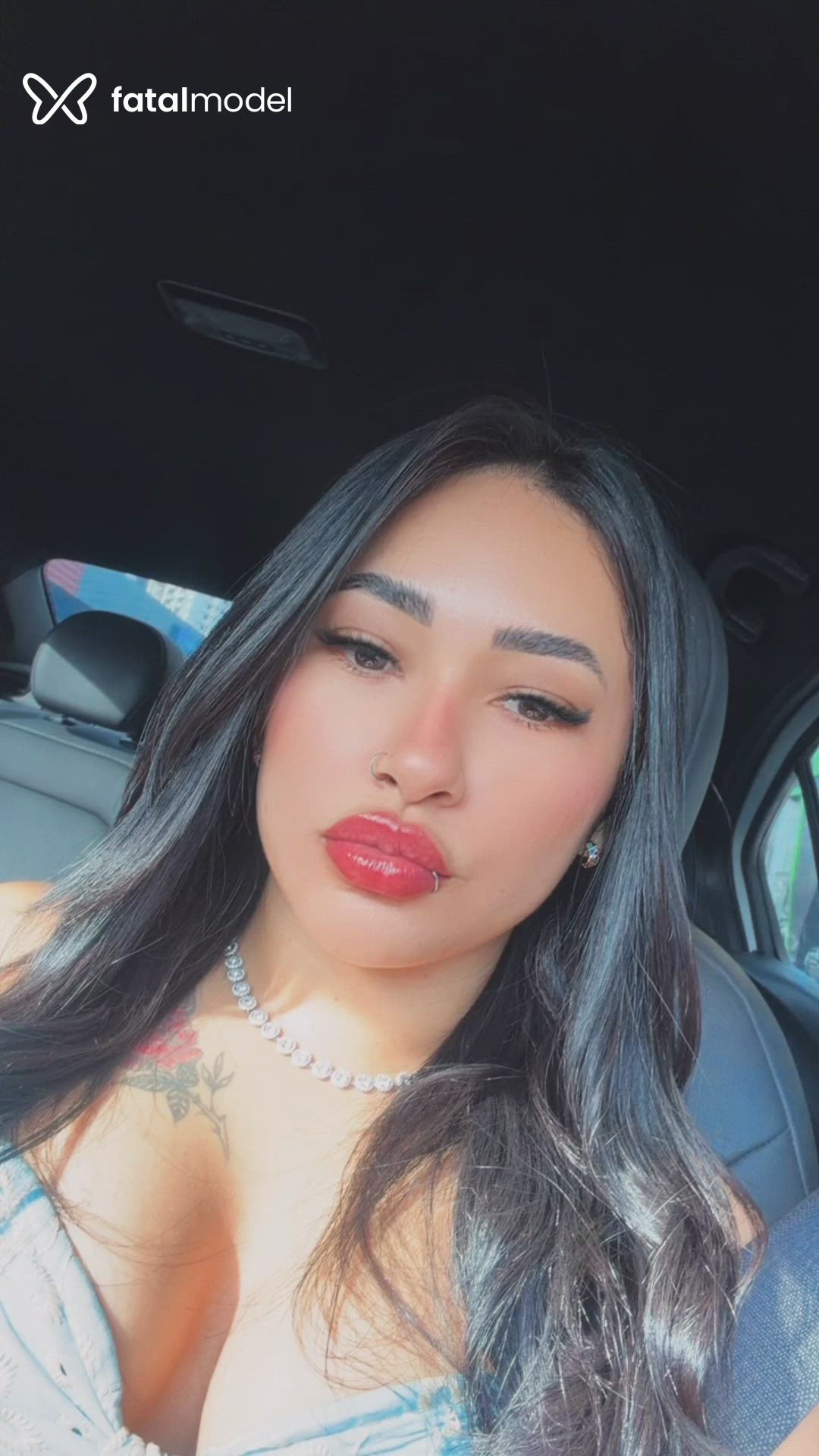 Acompanhante mulher morena (o) de olhos castanhos - Ayumi Acompanhante mulher morena (o) de olhos castanhos - Ayumi