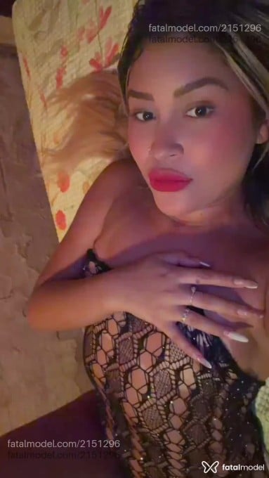 Acompanhante mulher loira (o) de olhos castanhos em Paraíso do Tocantins Acompanhante mulher loira (o) de olhos castanhos em Paraíso do Tocantins - Sabrina Sanches