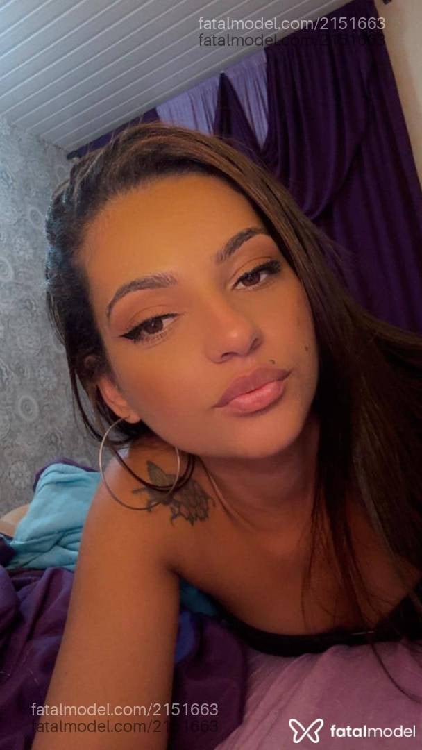 Acompanhante mulher com cabelo castanho de olhos mel em São José - Amanda