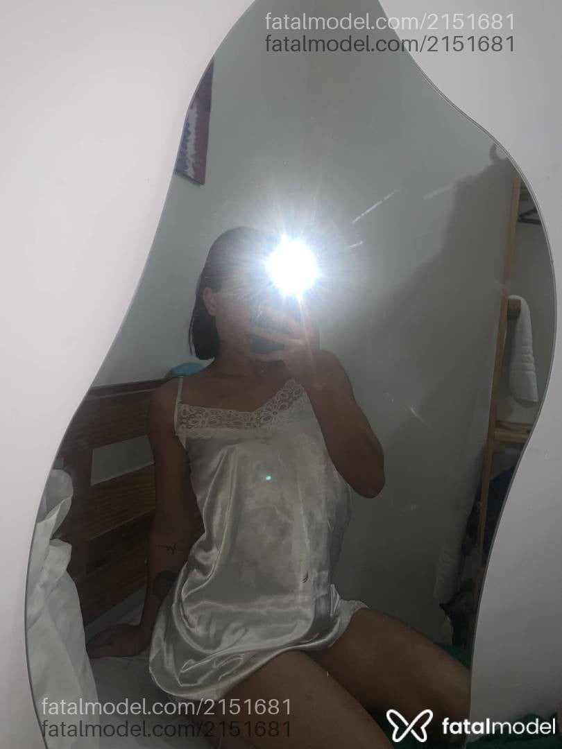Acompanhante mulher trans morena (o) de olhos mel em São Paulo - Stella Belline