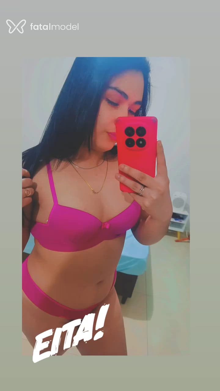 Acompanhante mulher morena (o) de olhos castanhos - Tainá Keller