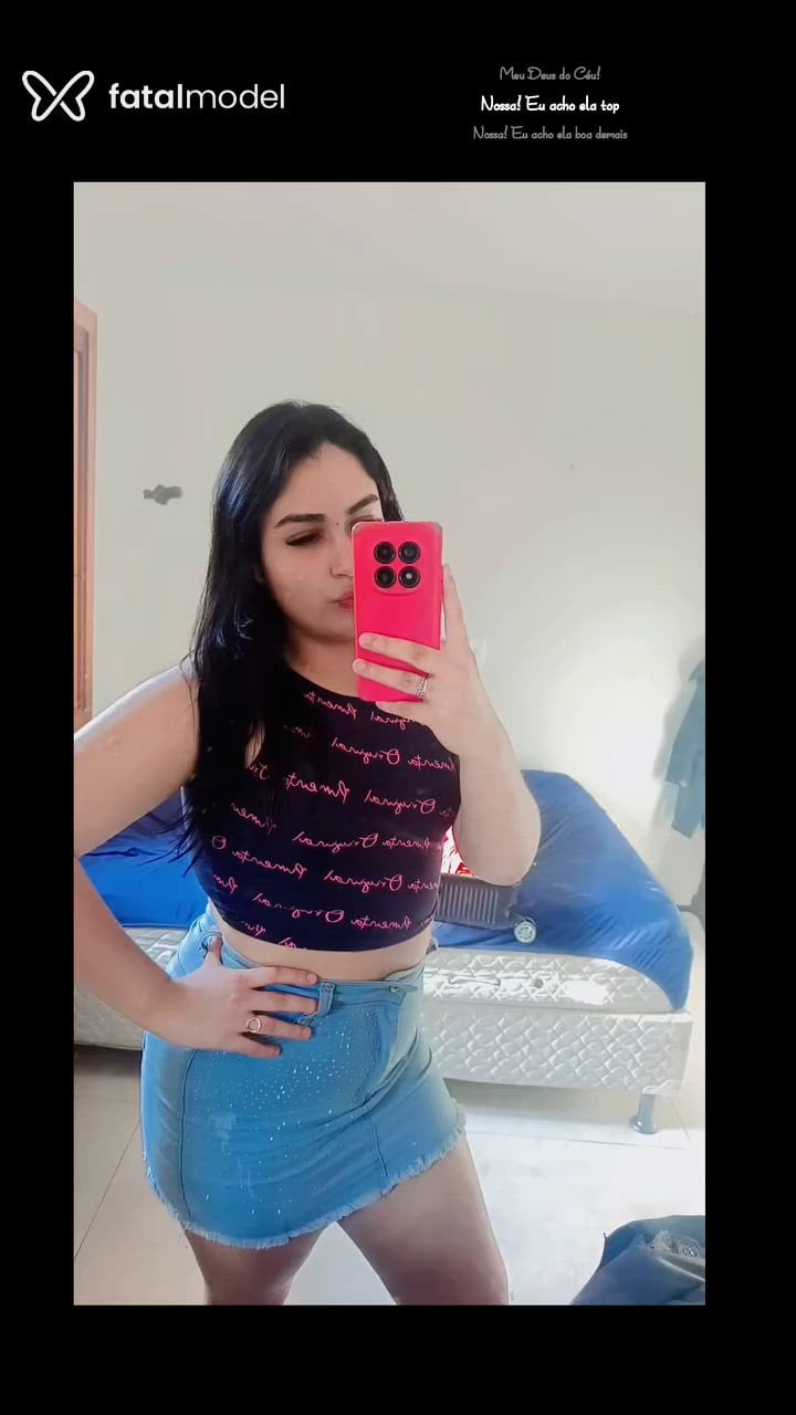 Acompanhante mulher morena (o) de olhos castanhos - Tainá Keller