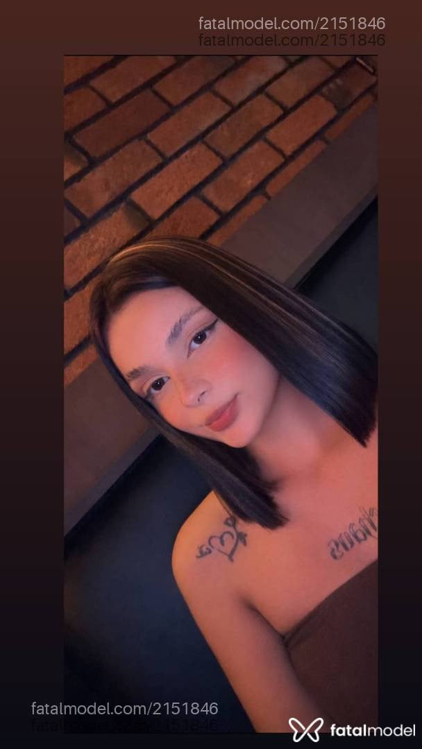 Acompanhante mulher morena (o) de olhos castanhos em Uberaba - Luuna