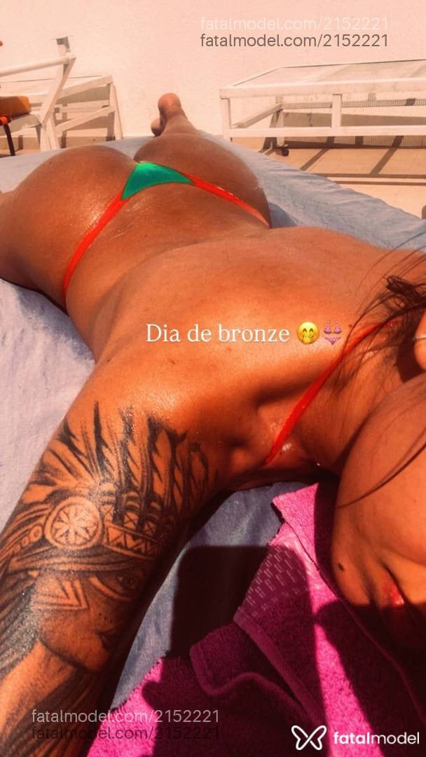 Acompanhante mulher morena (o) de olhos pretos em Brasília - South