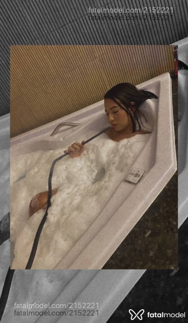 Acompanhante mulher morena (o) de olhos pretos em Brasília - South