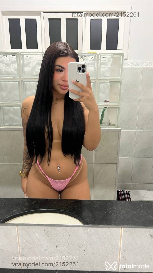 Acompanhante mulher com cabelo castanho de olhos castanhos - Djully Silva