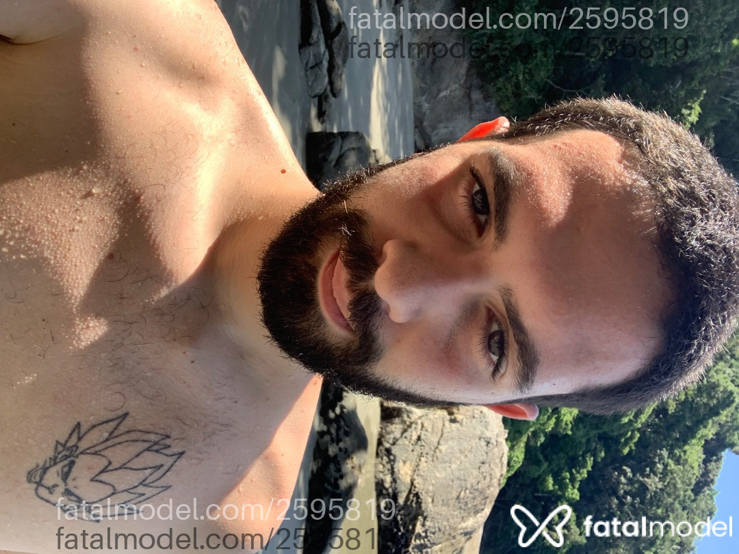 Acompanhante homem com cabelo castanho de olhos castanhos em Virtual - Marcelo