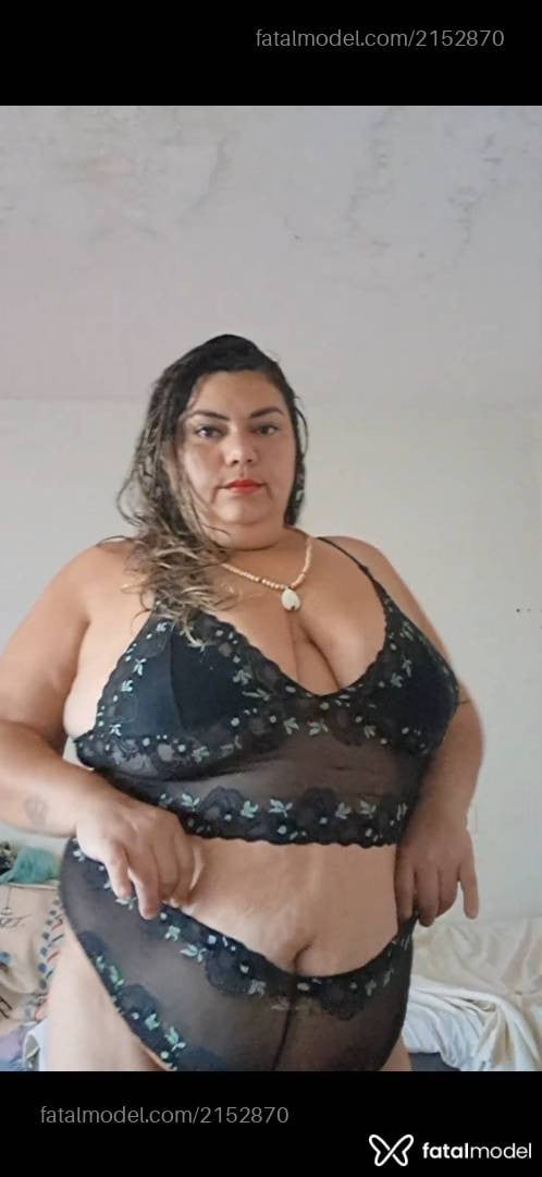 Acompanhante mulher com cabelo castanho de olhos pretos - Gordinhasafada