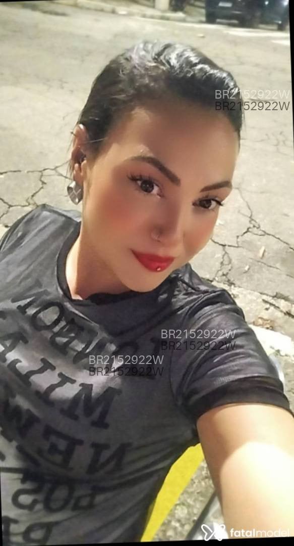 Acompanhante mulher com cabelo castanho de olhos castanhos em São Paulo Acompanhante mulher com cabelo castanho de olhos castanhos em São Paulo - Paula