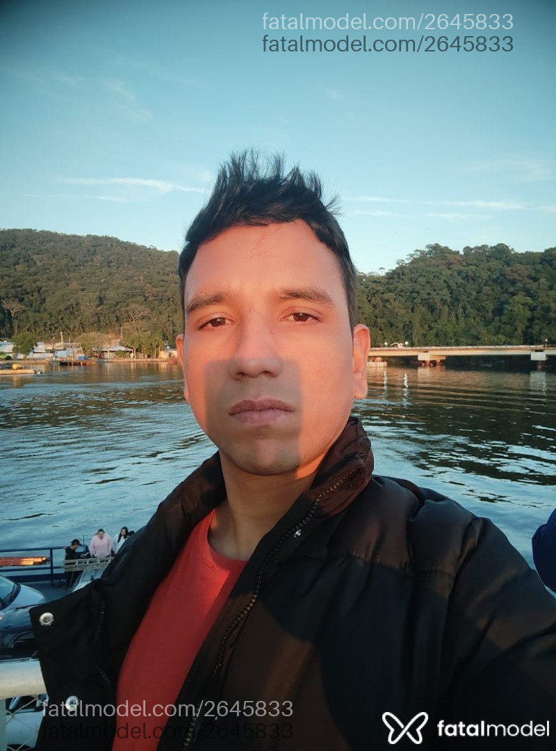 Acompanhante homem morena (o) de olhos pretos - Eduardo Acompanhante homem morena (o) de olhos pretos - Eduardo