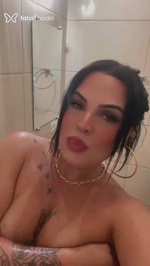 Acompanhante mulher trans morena (o) de olhos castanhos - Rihcieli Martins Acompanhante mulher trans morena (o) de olhos castanhos - Rihcieli Martins