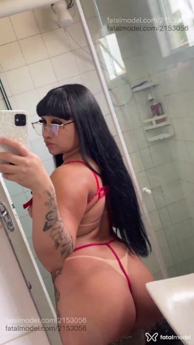 Acompanhante mulher morena (o) de olhos castanhos em Curitiba Acompanhante mulher morena (o) de olhos castanhos em Curitiba - Indianara