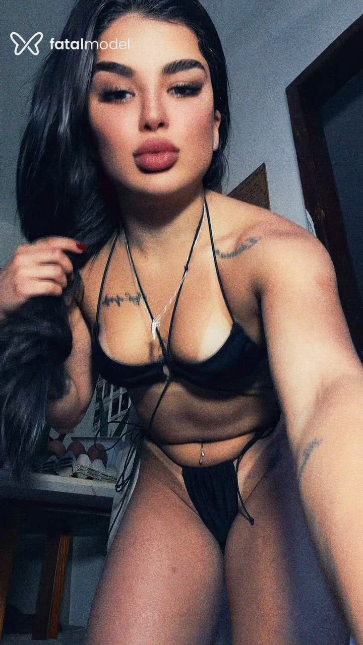 Acompanhante mulher morena (o) de olhos castanhos - Nathalia Acompanhante mulher morena (o) de olhos castanhos - Nathalia