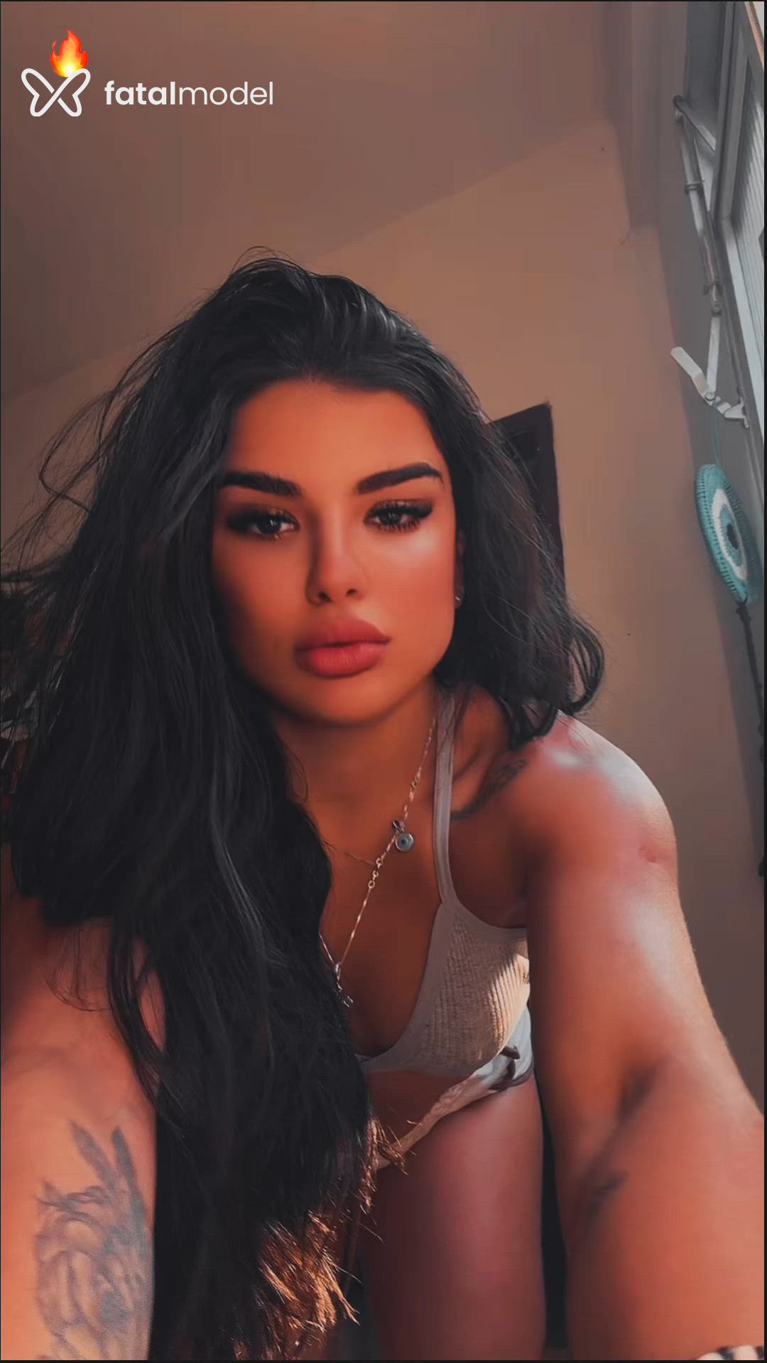 Acompanhante mulher morena (o) de olhos castanhos - Nathalia Acompanhante mulher morena (o) de olhos castanhos - Nathalia