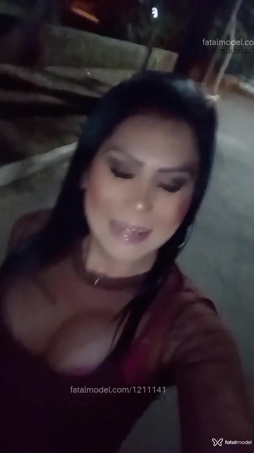 Acompanhante travesti morena (o) de olhos castanhos - Moniky