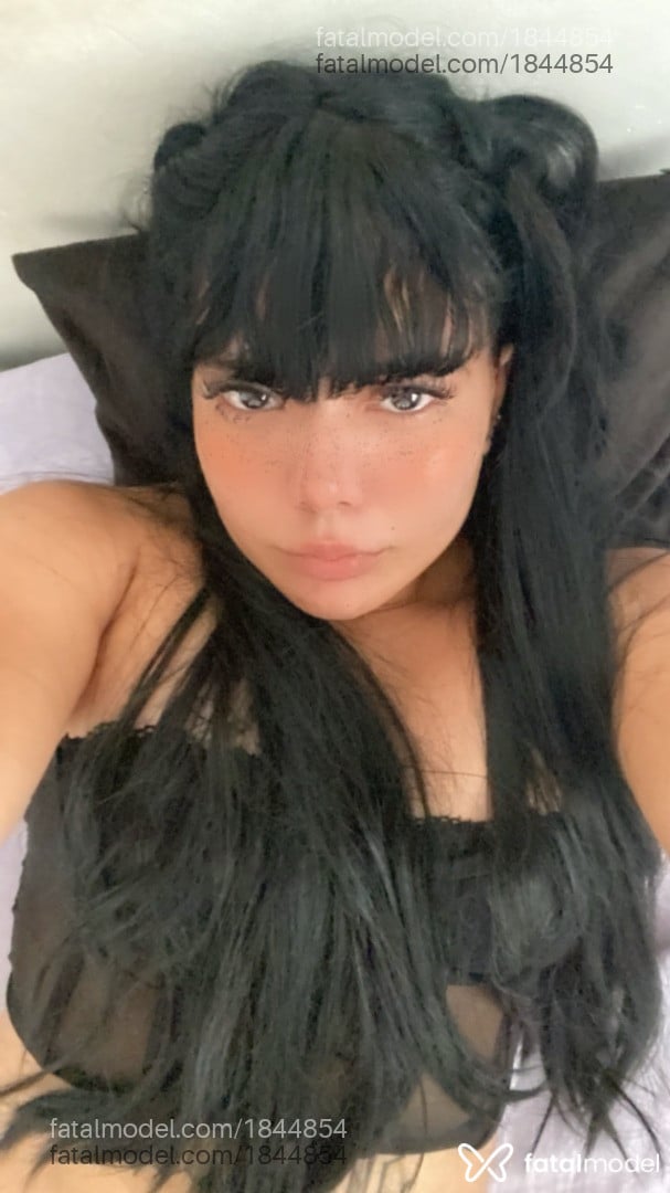 Acompanhante mulher morena (o) de olhos pretos em Virtual - Gabriela