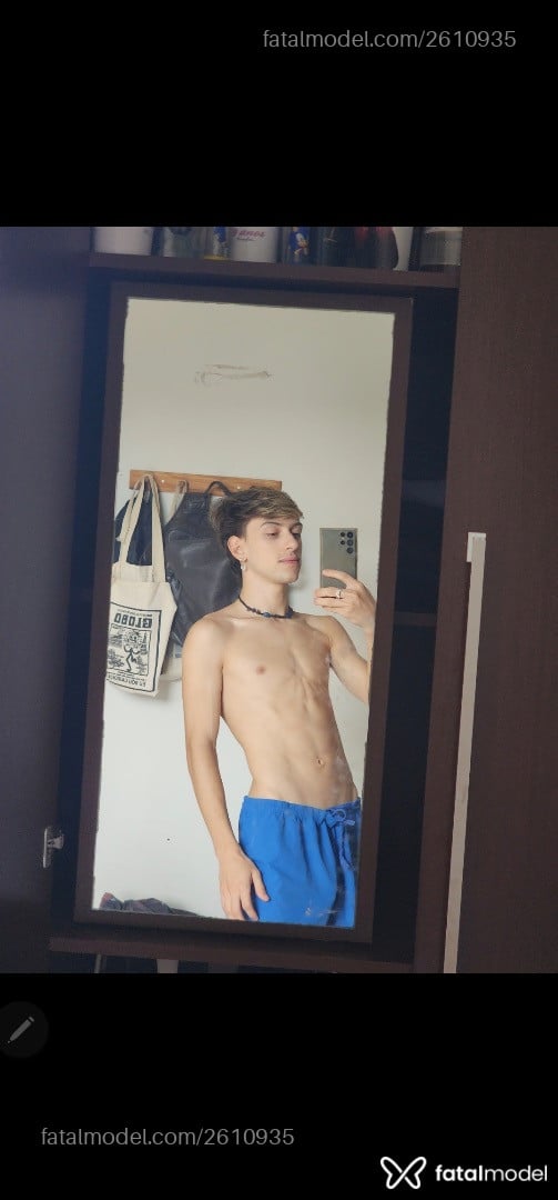 Acompanhante homem com cabelo castanho de olhos castanhos em São Paulo - Matheuszinho