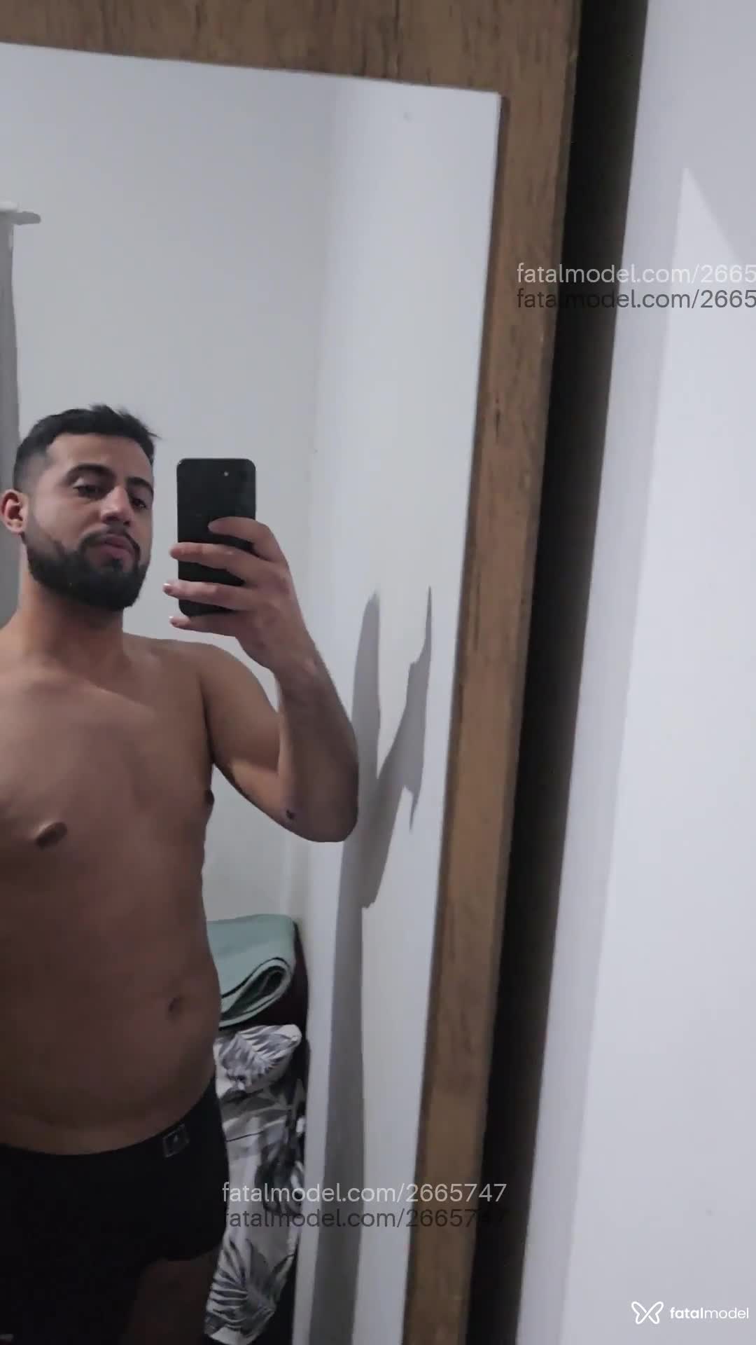 Acompanhante homem morena (o) de olhos castanhos em Goiânia - Luke