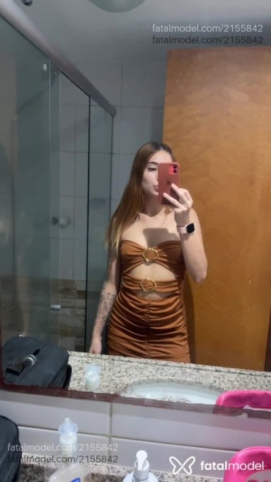 Acompanhante mulher ruiva (o) de olhos mel em Limoeiro do Norte - Mirela