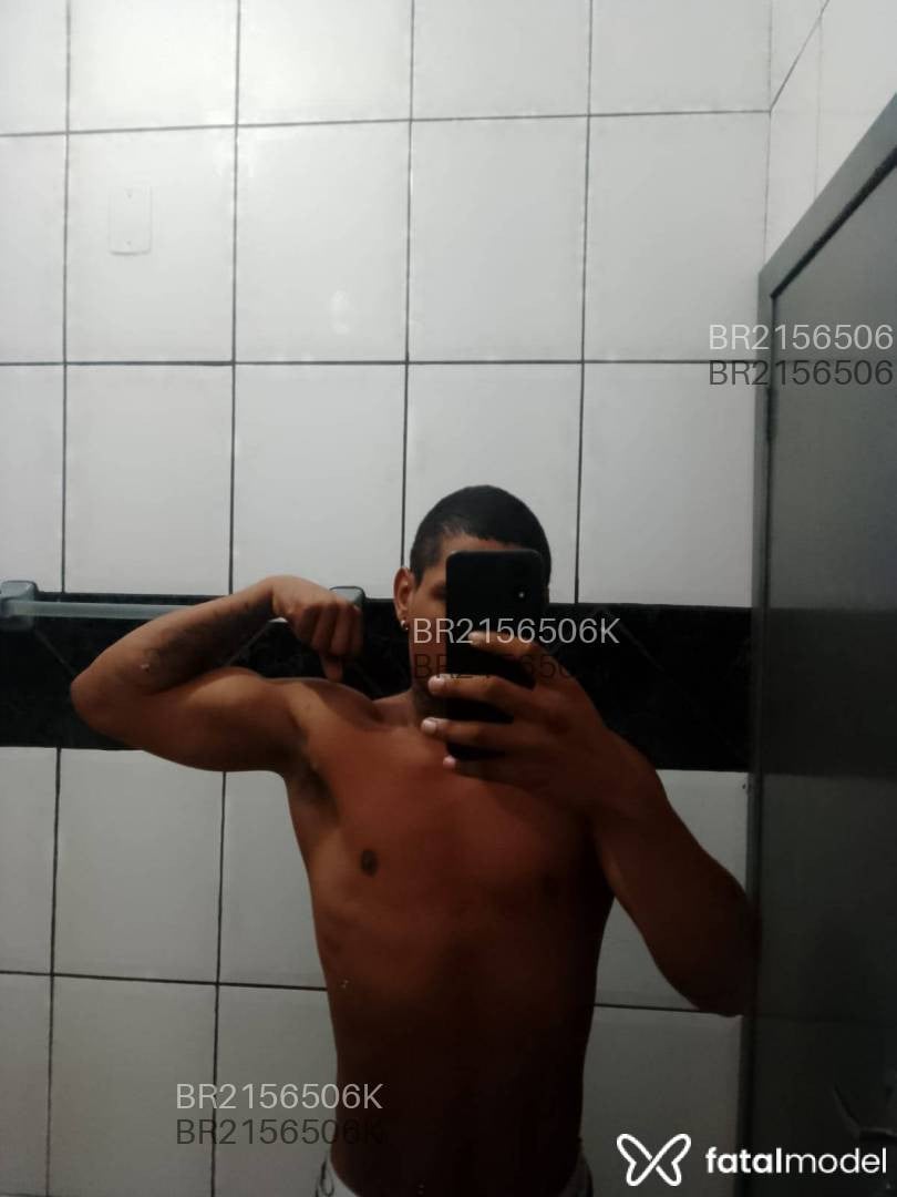 Acompanhante homem morena (o) de olhos mel - Hariel Oliveira Acompanhante homem morena (o) de olhos mel - Hariel Oliveira