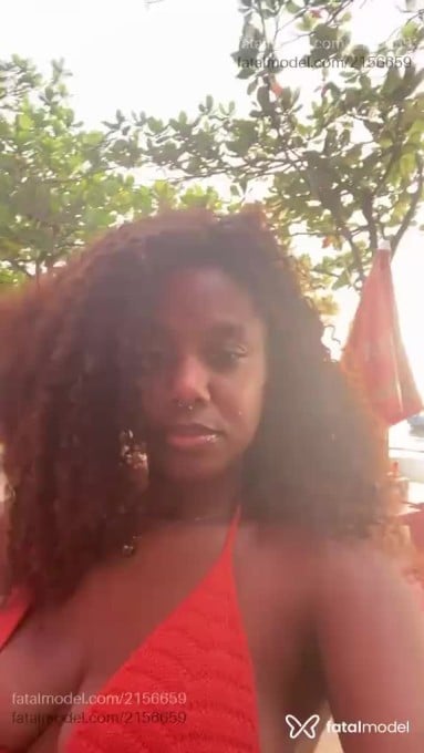 Acompanhante mulher loira (o) de olhos castanhos em Macaé - Barbara