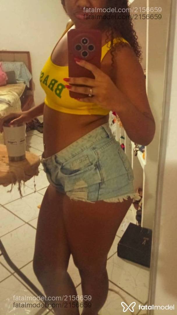 Acompanhante mulher loira (o) de olhos castanhos em Macaé - Barbara