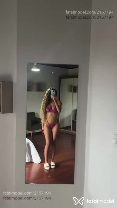 Acompanhante mulher com cabelo castanho de olhos castanhos em Criciúma - Jasminy Lavinie