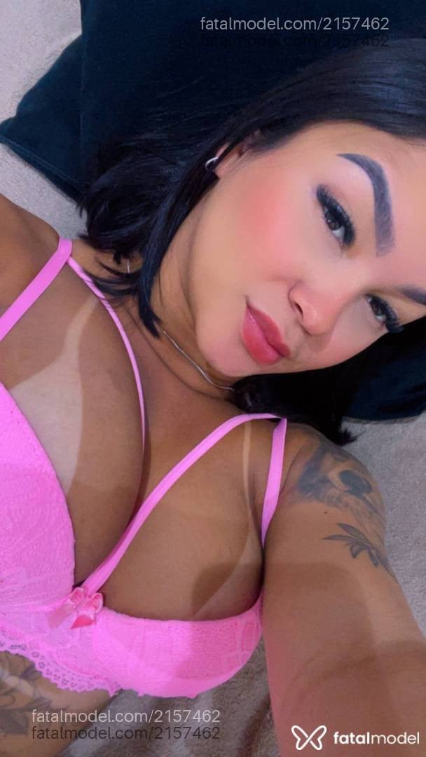 Acompanhante mulher morena (o) de olhos pretos - Lua