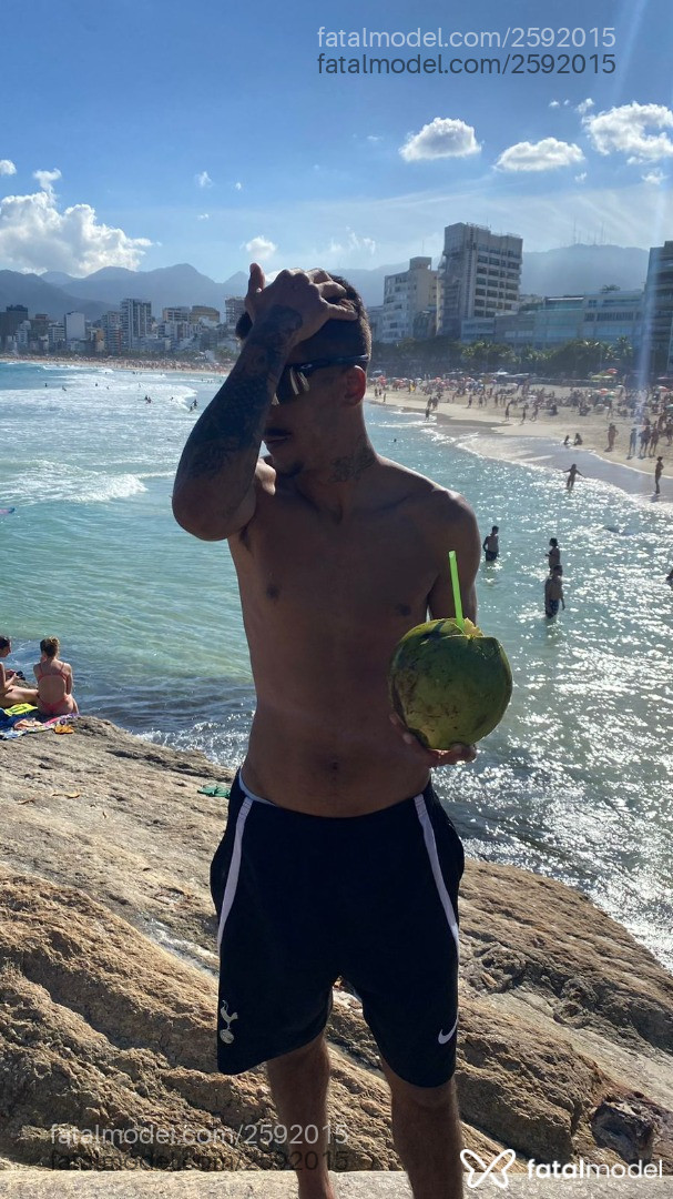 Acompanhante homem morena (o) de olhos mel em Rio de Janeiro - Brendon