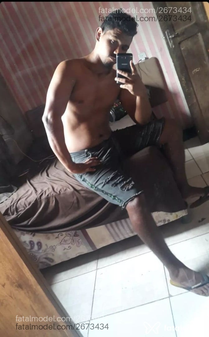 Acompanhante homem morena (o) de olhos pretos em São Luís - Guilherme Santana