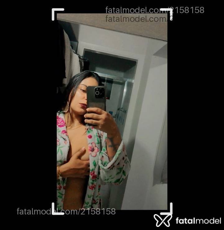 Acompanhante mulher morena (o) de olhos mel - Suzy