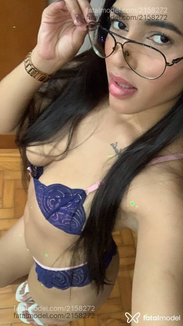 Acompanhante mulher com cabelo castanho de olhos castanhos em Ribeirão Preto - Melyssa