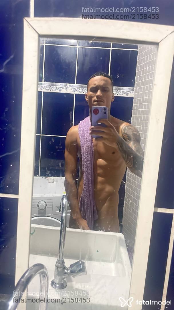 Acompanhante homem morena (o) de olhos pretos em Rio de Janeiro - Nigeryano