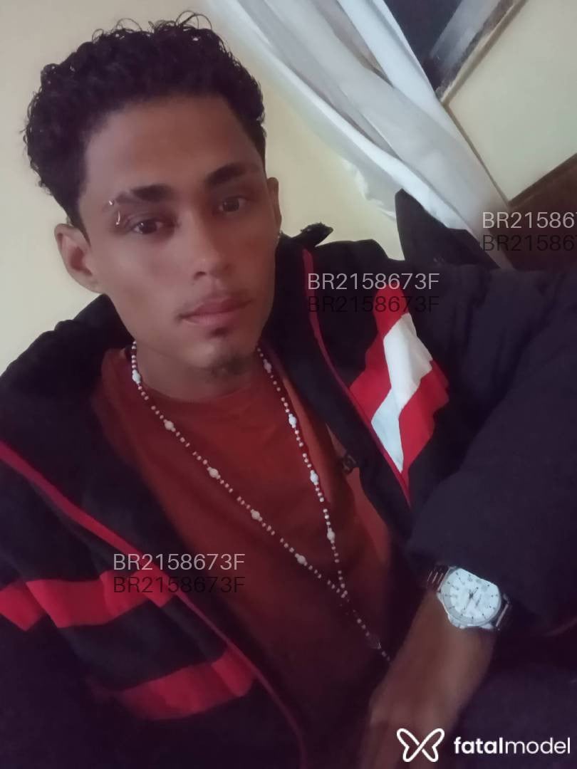 Acompanhante homem morena (o) de olhos verdes - Henriquezinho