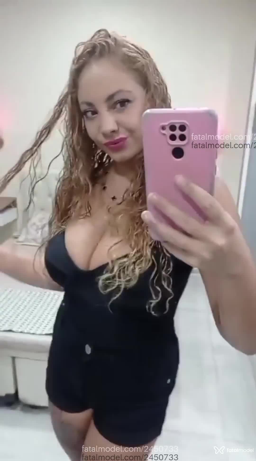Acompanhante mulher ruiva (o) de olhos castanhos em Rio de Janeiro - Ariela