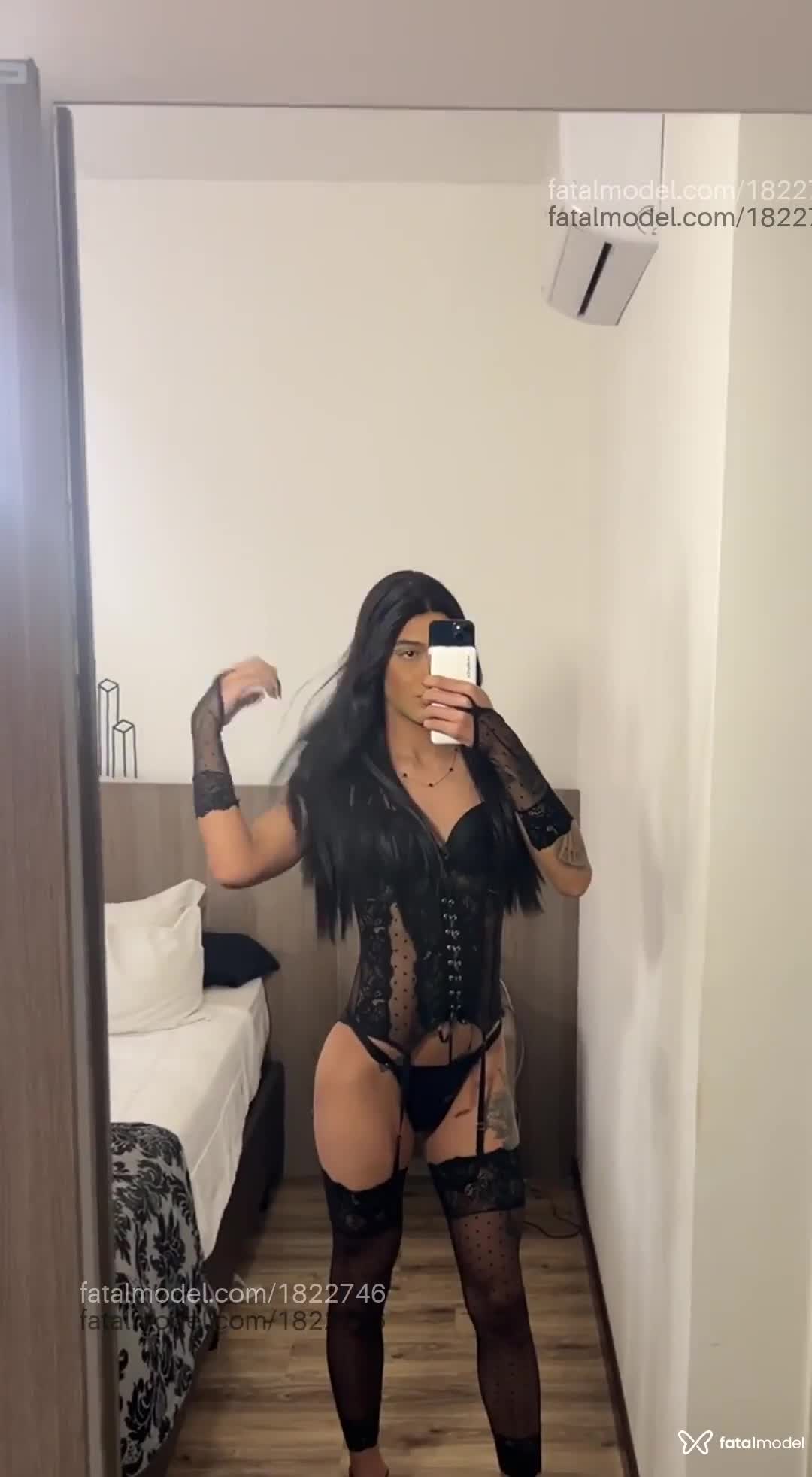 Acompanhante mulher trans morena (o) de olhos castanhos em Uberlândia - Mirela Salles