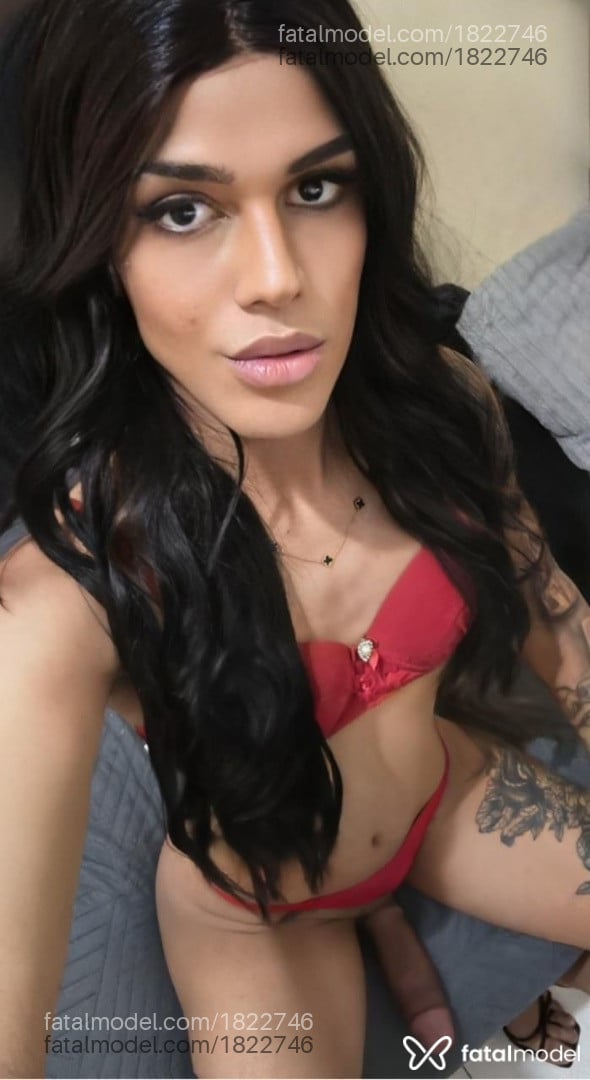 Acompanhante mulher trans morena (o) de olhos castanhos em Uberlândia - Mirela Salles