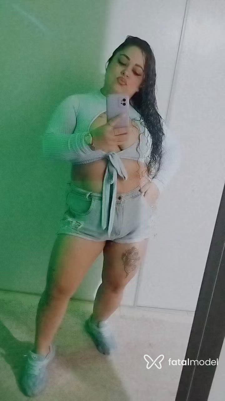 Acompanhante mulher morena (o) de olhos castanhos - Kaká