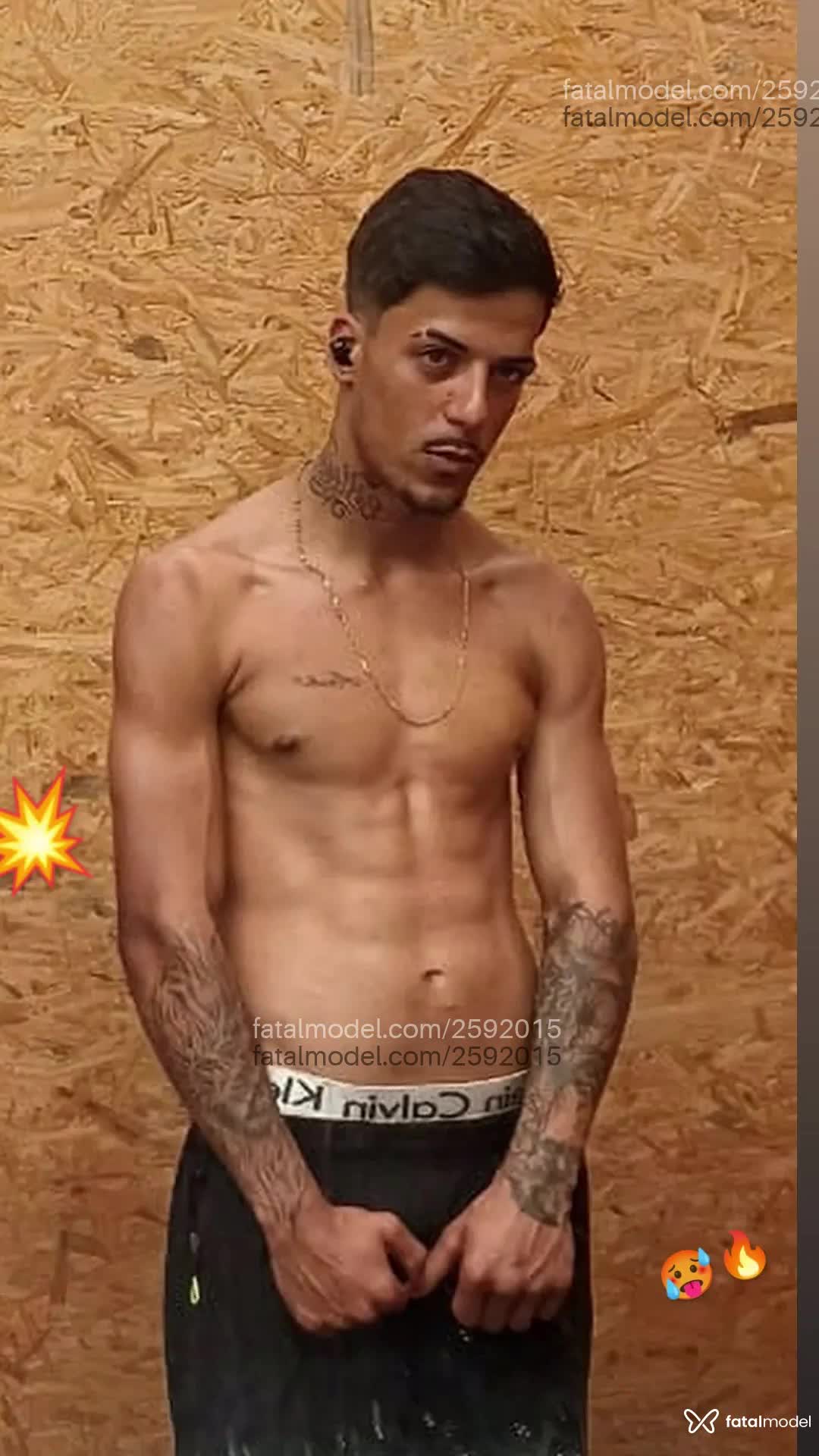 Acompanhante homem morena (o) de olhos mel em Rio de Janeiro - Brendon